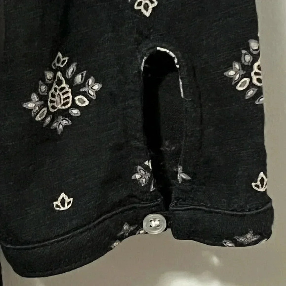 Lucky  Brand 3/4 Sleeve V-Neck Shirt - Picture 10 of 13